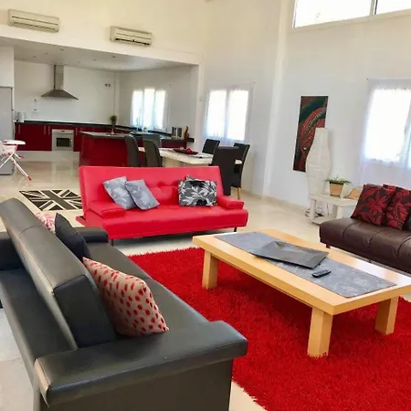 Sleeps 8 Pool Air Con Villa Mijas